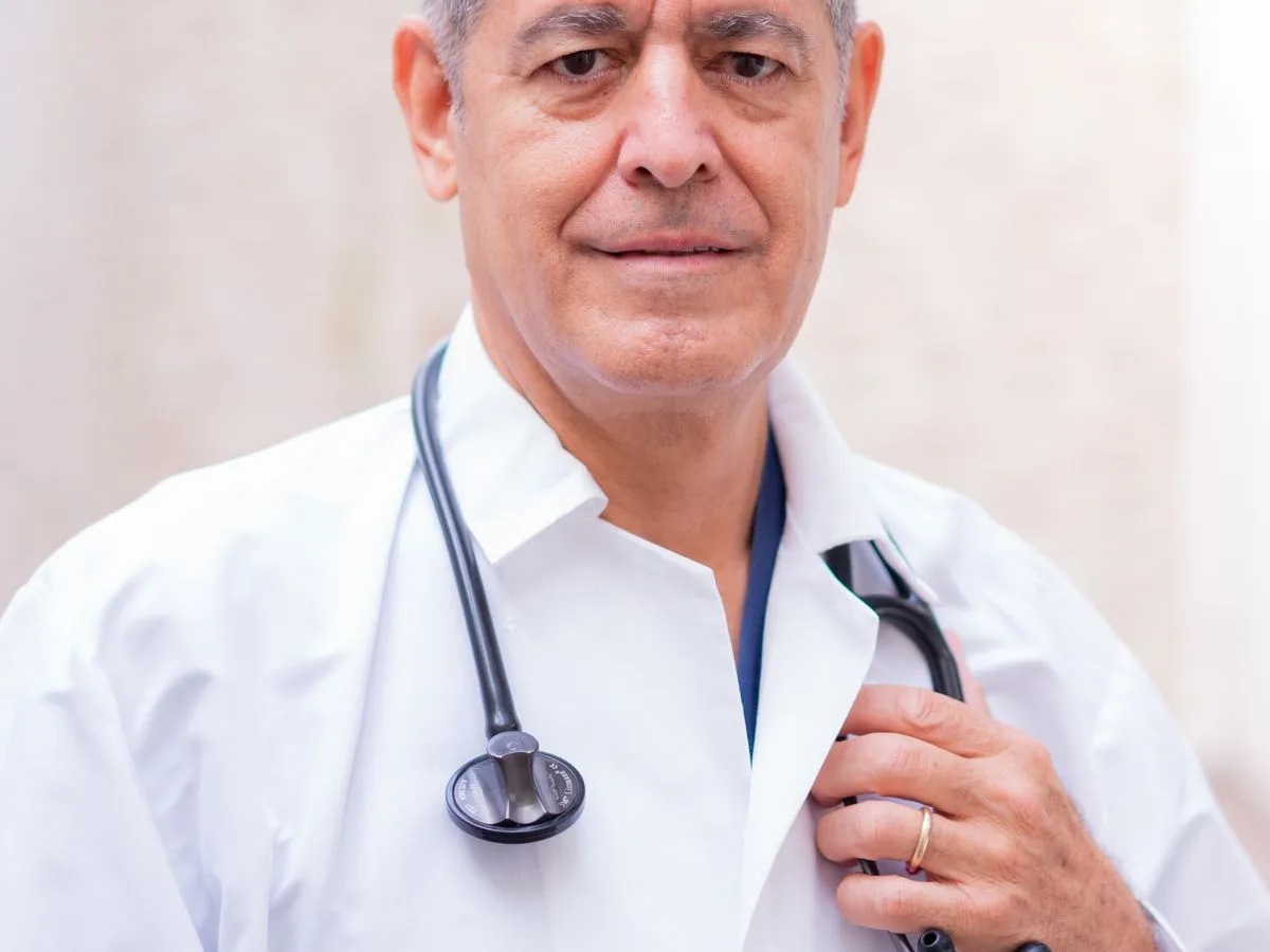 Retrato de Dr. Steven López